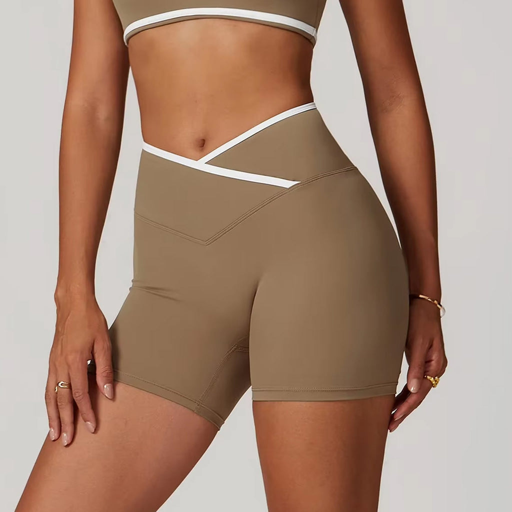 Çizgi Detaylı Biker Şort