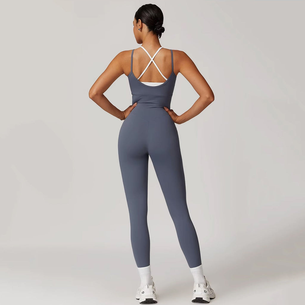 Beyaz Bra Detaylı İnce Askılı Tulum