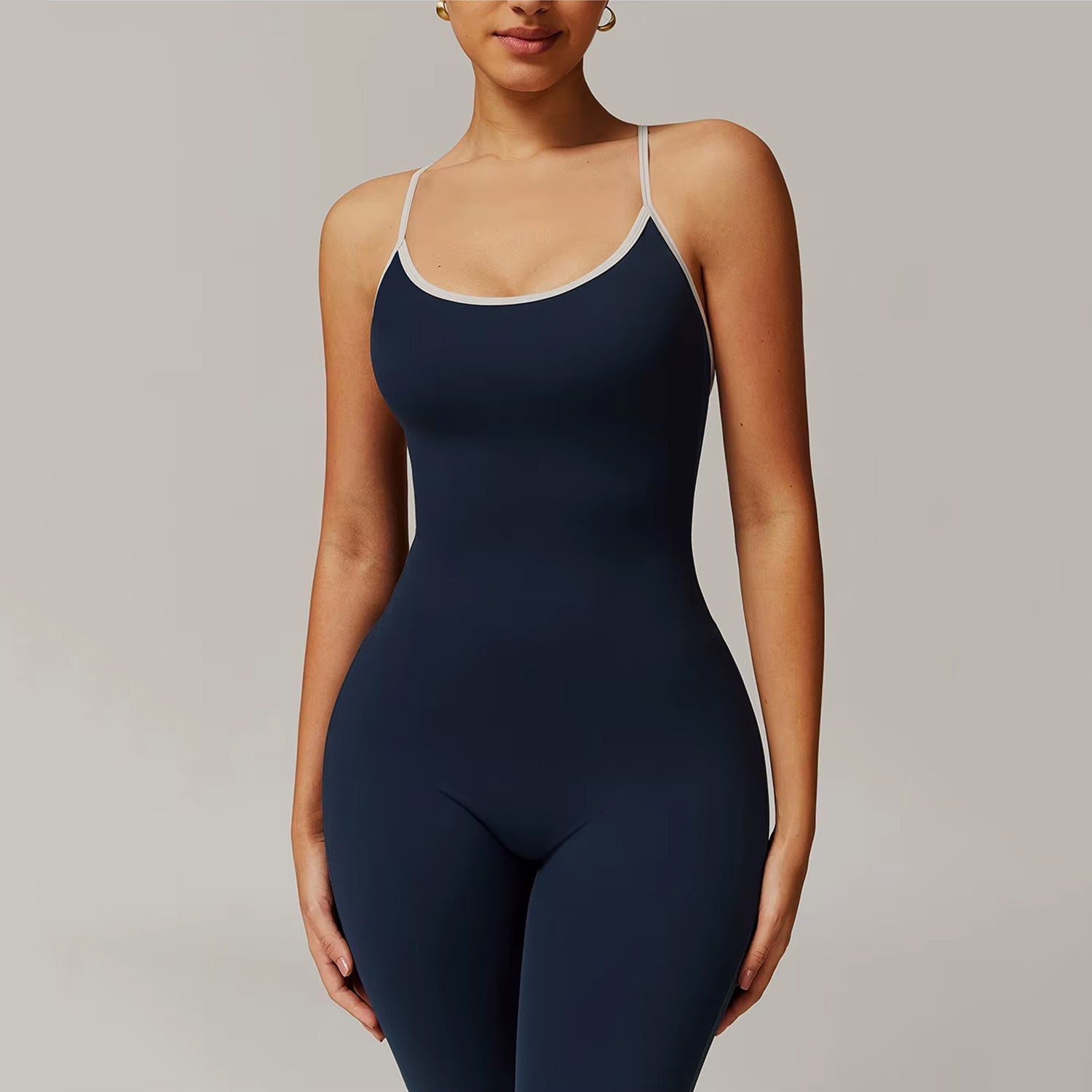 Çizgi Detaylı Sırt Dekolteli Büzgü Tulum